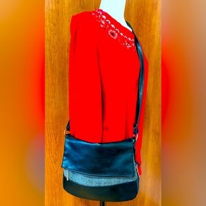 JOANEL , leather crossbody / In very good condition. Bought at Naturalizer.